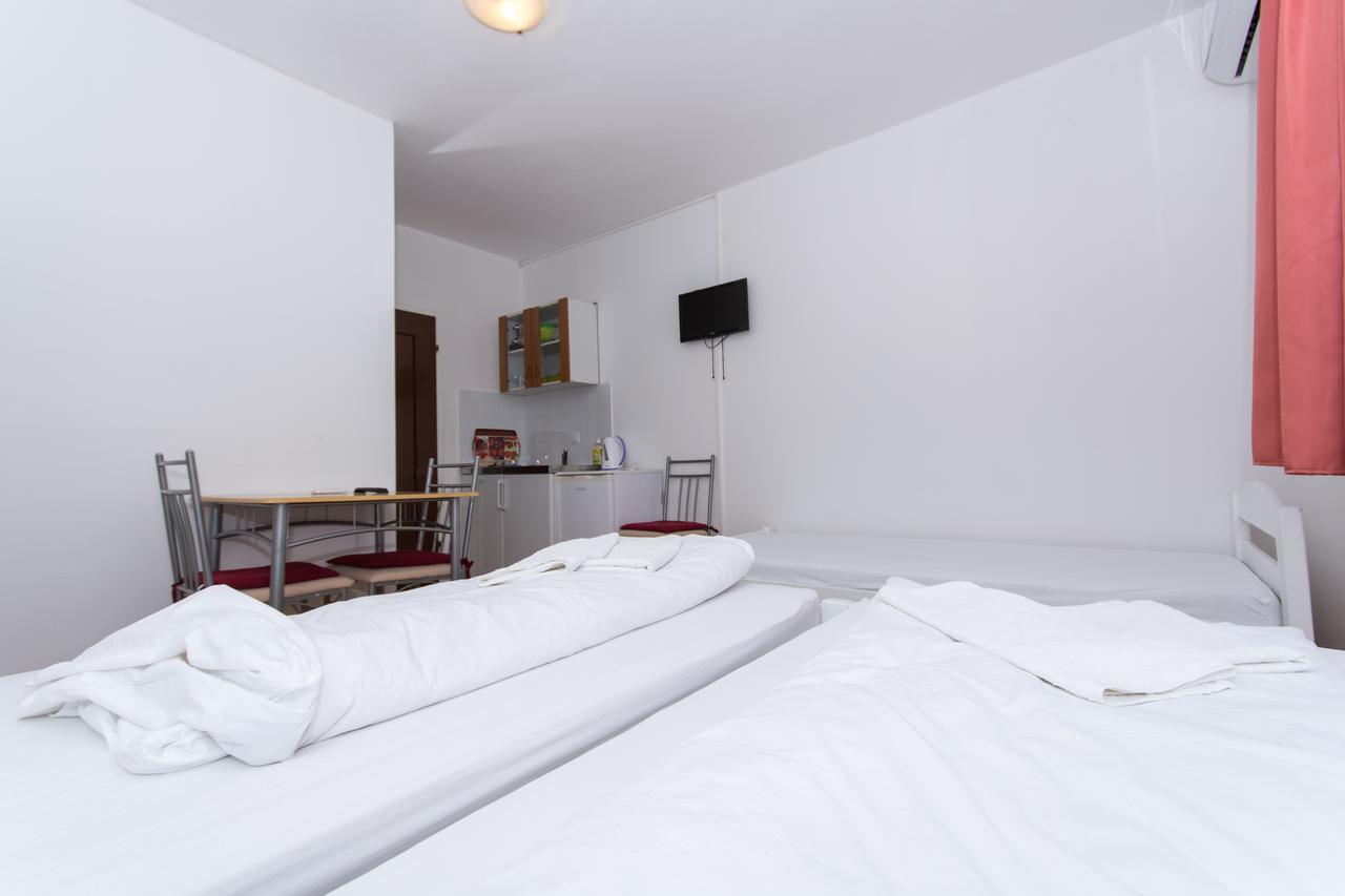 Apartments Balote Трогир Экстерьер фото